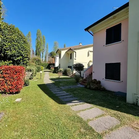 Casa Vacanze Bbking Lago Di Garda Padenghe *