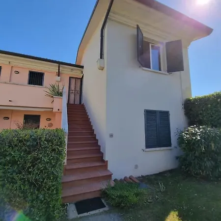 Casa Vacanze Bbking Lago Di Garda Padenghe Apartmán *